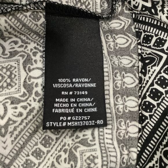 One 5 One Black White Printed Pull-On Shorts Medium NWT - Picture 4 of 6